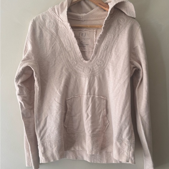 Relativity Cream Cotton hoodie size M 71 - Picture 1 of 3